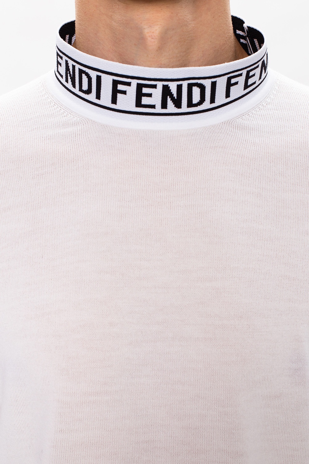Cream Turtleneck sweater with logo Fendi Cream Turtleneck sweater with logo Fendi